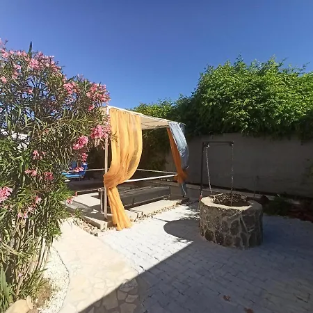 Jefcem Villa *